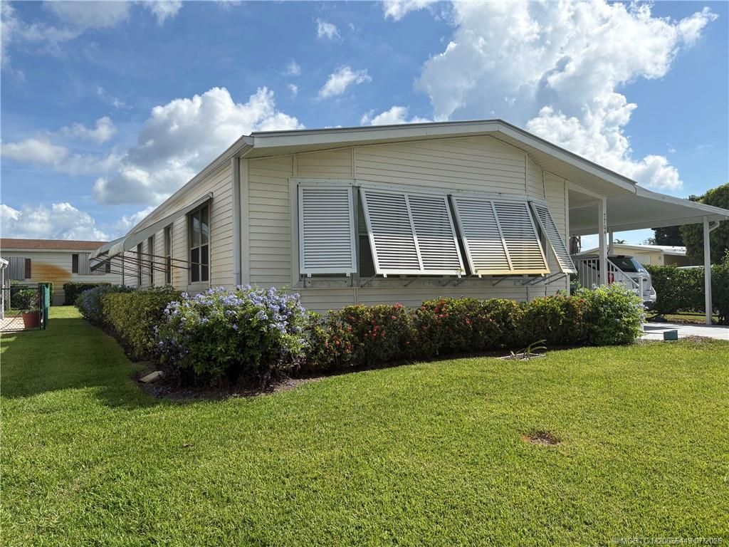 7704 SE Saratoga Drive, Hobe Sound, FL 33455 Photo