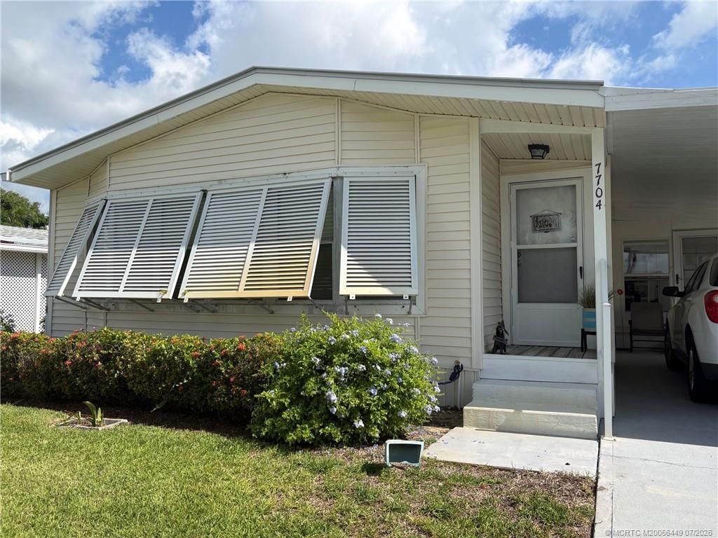 7704 SE Saratoga Drive, Hobe Sound, FL 33455 Photo