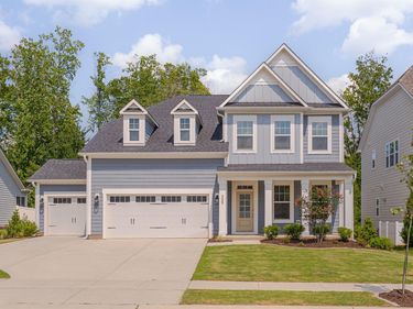 305 Southerland Shire Lane, Holly Springs, NC 27540