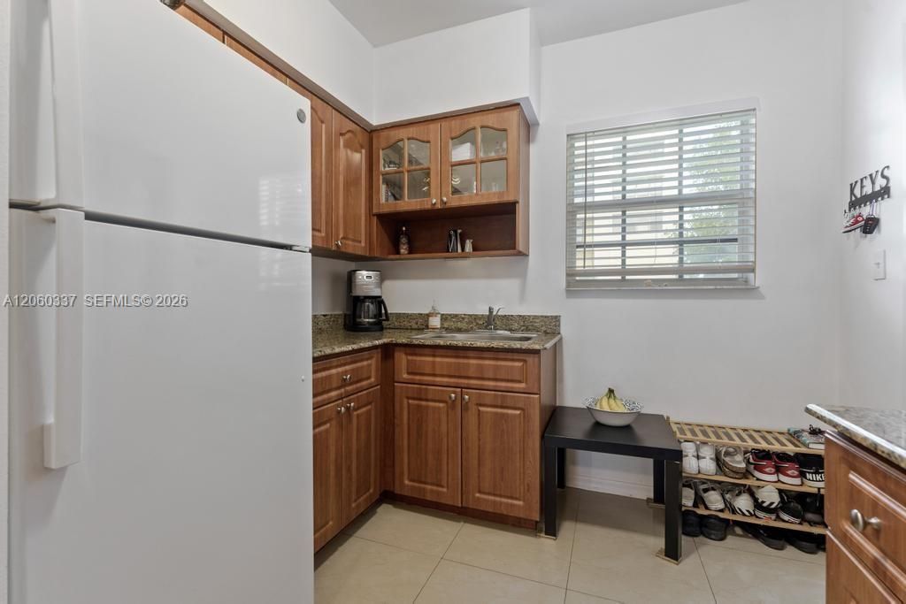9280 Bay Harbor Ter , Unit 26, Bay Harbor Islands, FL 33154 Photo