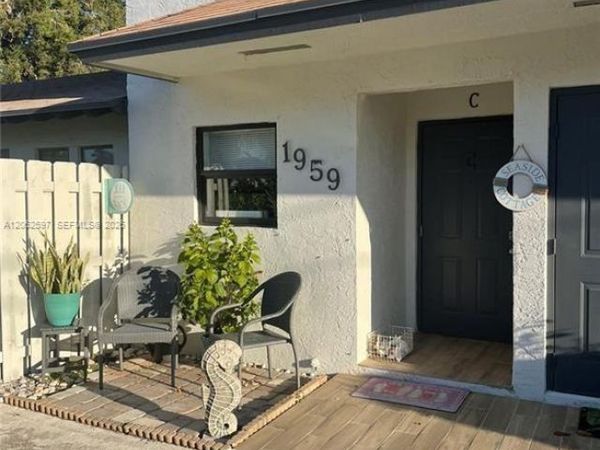 1959 SE 3rd St , Unit C, Deerfield Beach, FL 33441