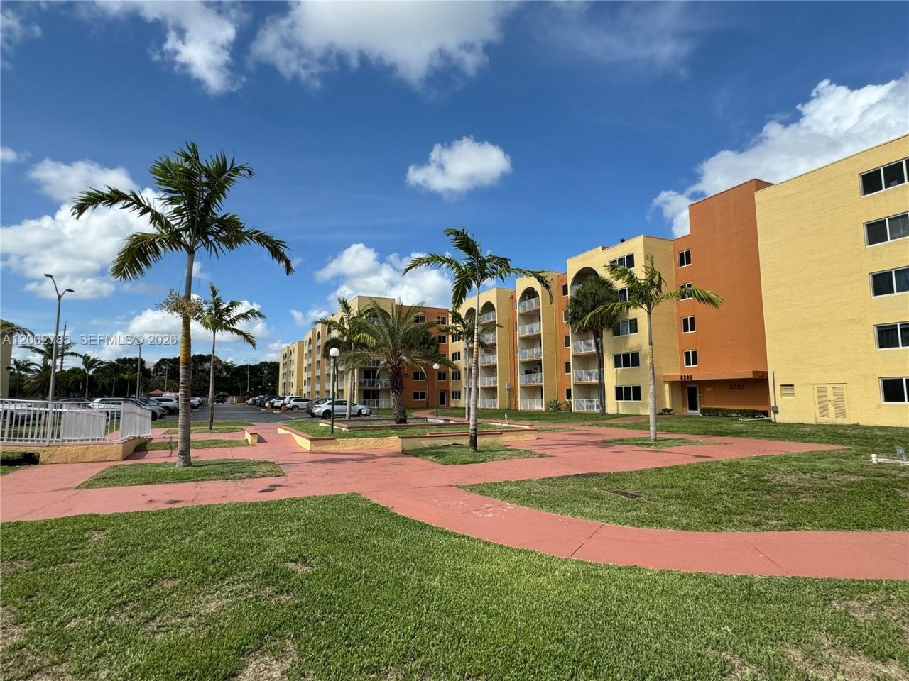 7010 NW 186th St, Unit 5-418, Hialeah, FL 33015 Photo