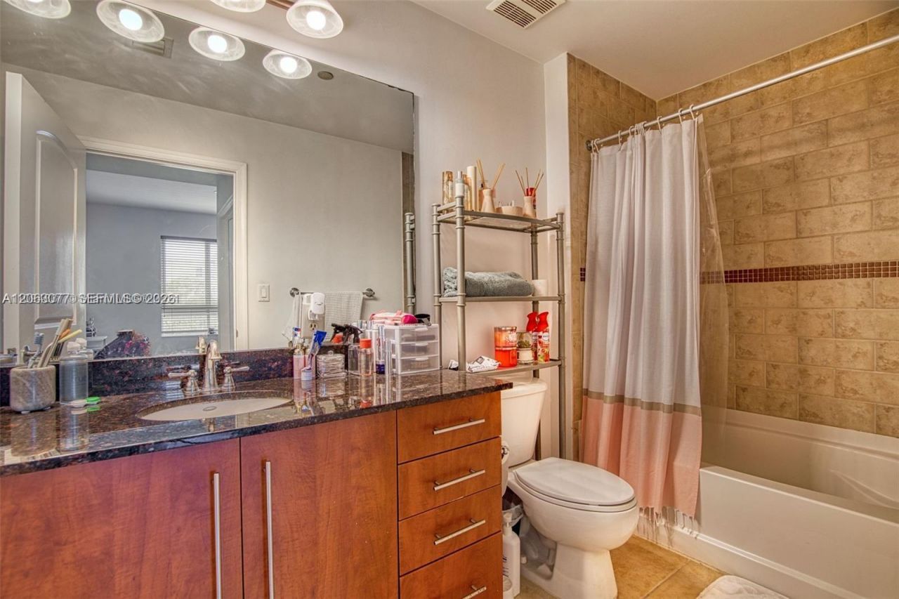 7355 SW 89th St , Unit 425N, Miami, FL 33156 Photo