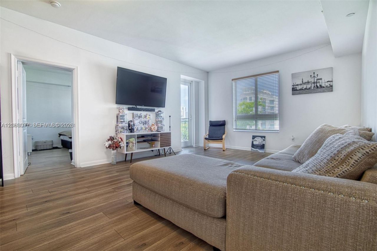 7355 SW 89th St , Unit 425N, Miami, FL 33156 Photo