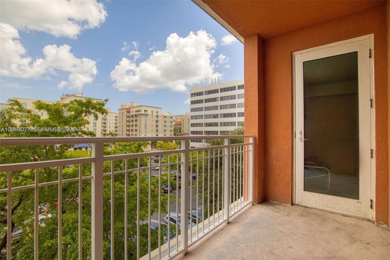 7355 SW 89th St , Unit 425N, Miami, FL 33156 Photo