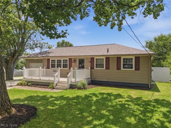 6330 Peach Street , Louisville, OH 44641