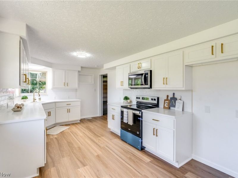 15234 Orrville Street NW, North Lawrence, OH 44666 Photo 13
