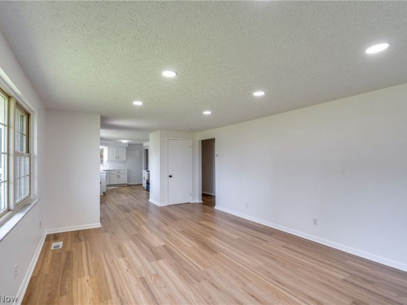 15234 Orrville Street NW, North Lawrence, OH 44666 Photo 28