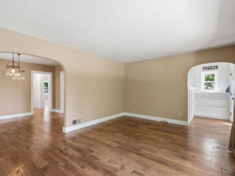 3605 E Galbraith Road, Amberley, OH 45236 Photo 7