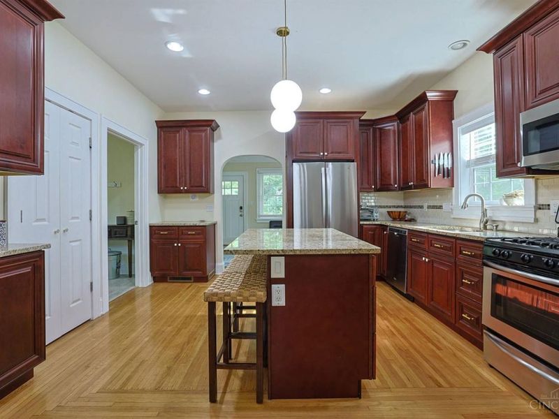 179 Bonham Road, Wyoming, OH 45215 Photo 11