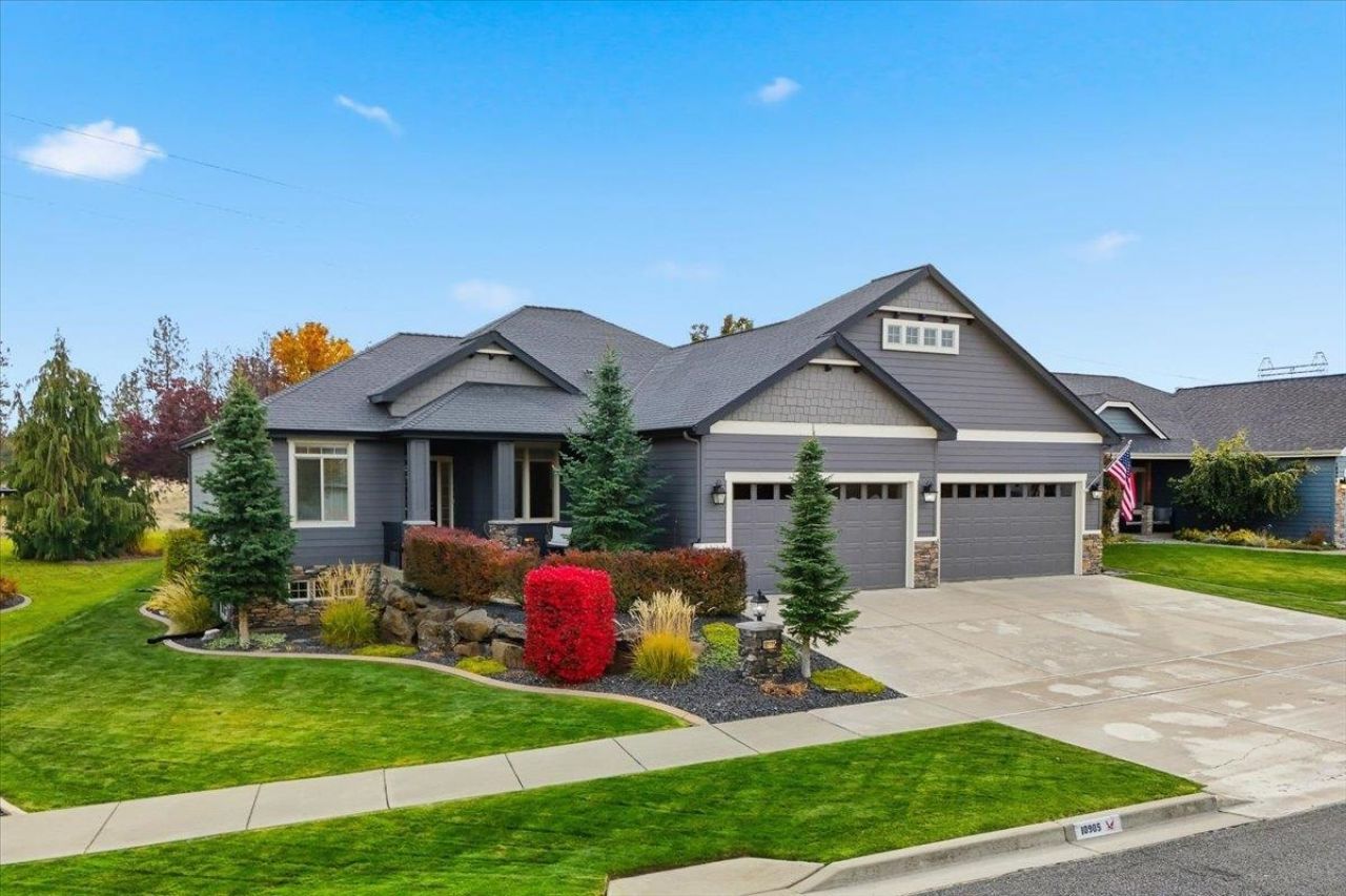 10905 N Acoma Dr, Spokane, WA 99208 Main Photo