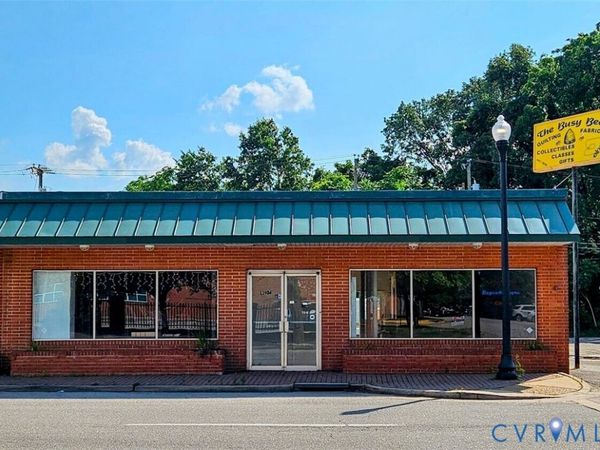 11934 Centre Street , Chester, VA 23831