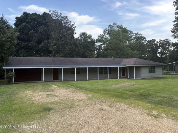 1728 Walton Avenue, Wiggins, MS 39577