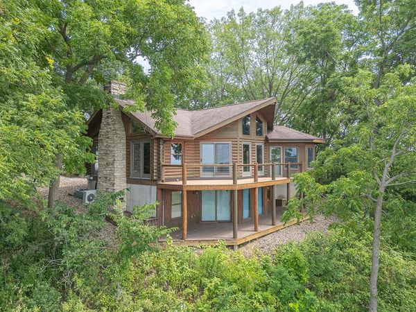 4 American Heritage, De Soto, WI 54624