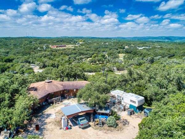 10294 PARK ROAD 37, Lakehills, TX 78063