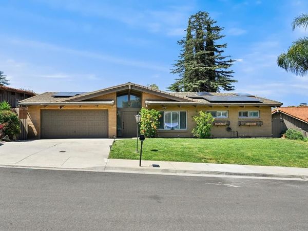 4744 Via Serra, Fallbrook, CA 92028