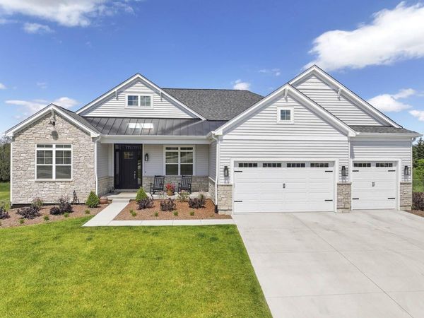 1740 Stonemill Cir, Lake Geneva, WI 53147
