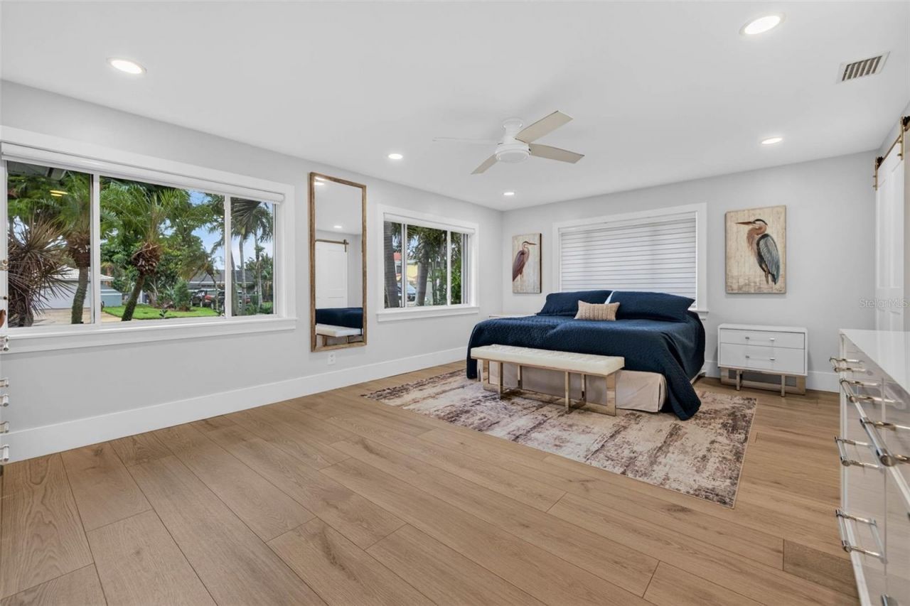 8009 13th Avenue S, Saint Petersburg, FL 33707 Photo