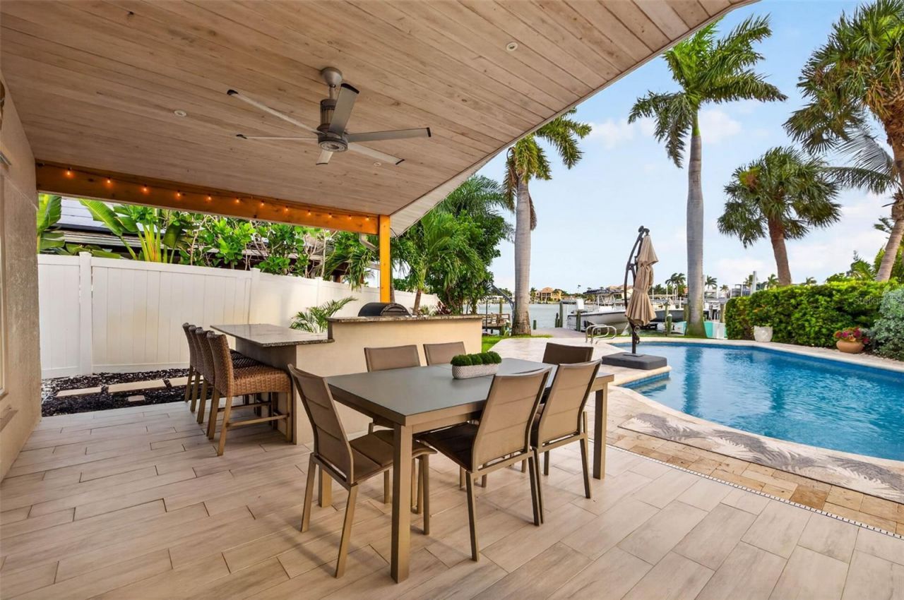 8009 13th Avenue S, Saint Petersburg, FL 33707 Photo
