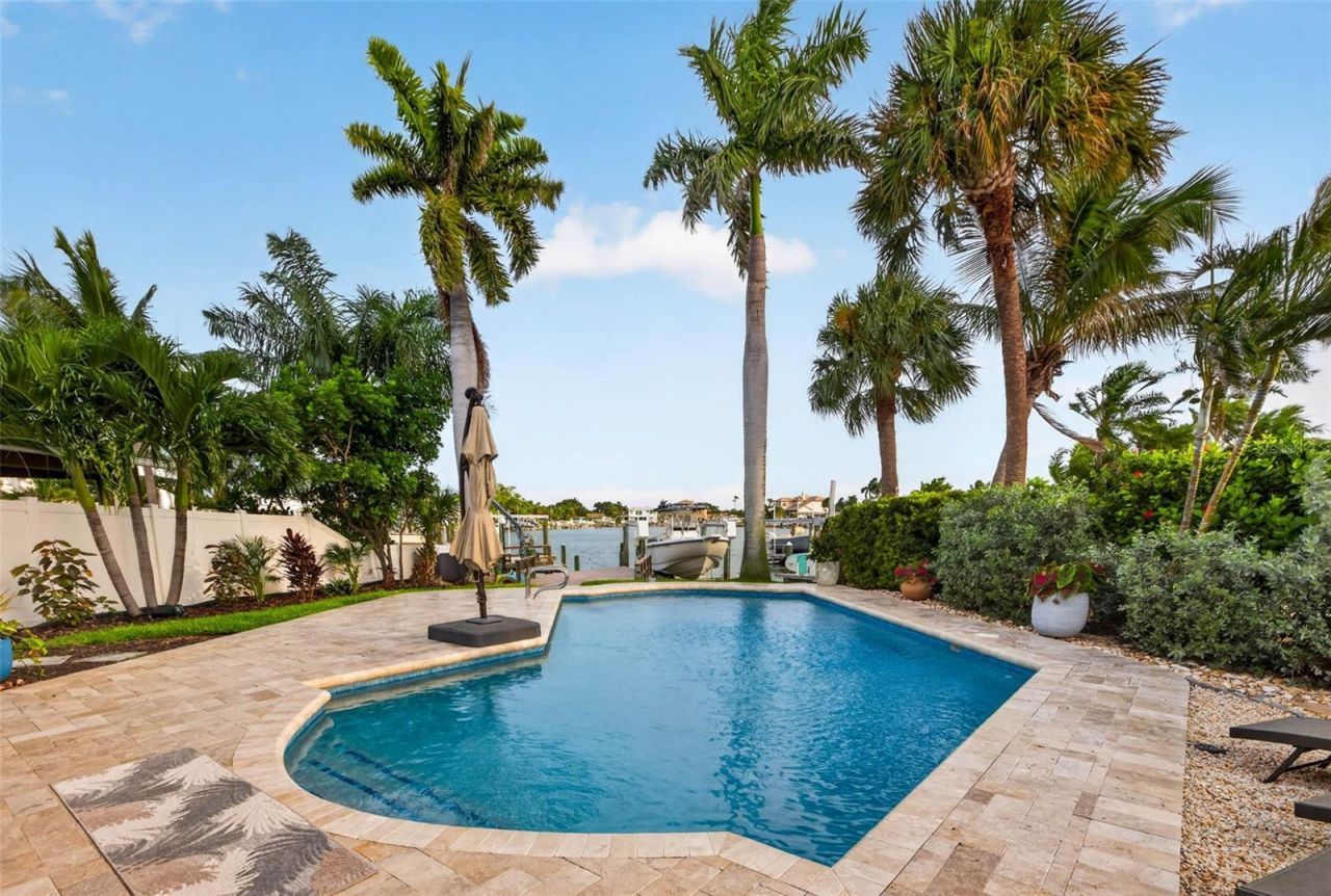 8009 13th Avenue S, Saint Petersburg, FL 33707 Photo