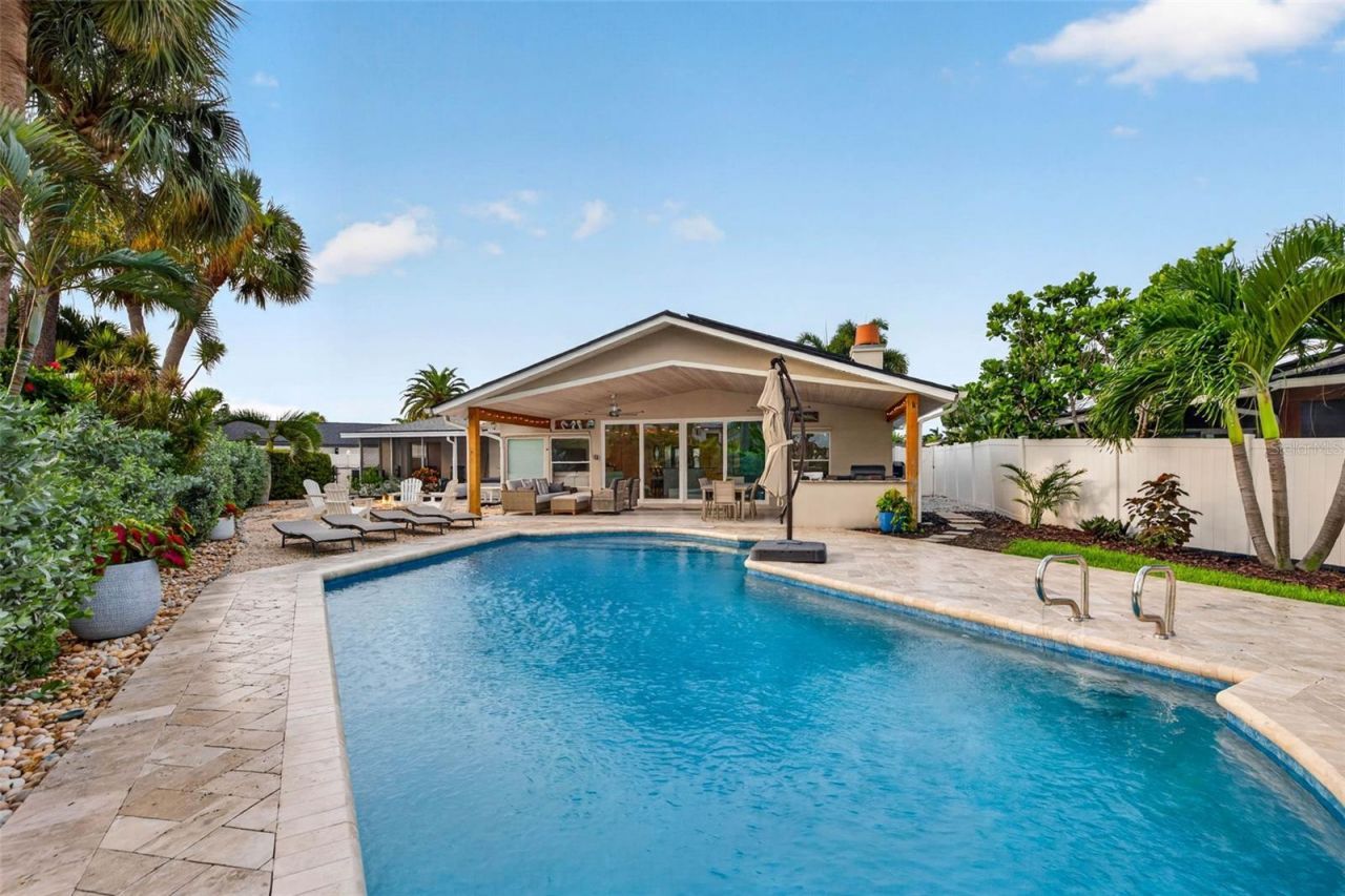 8009 13th Avenue S, Saint Petersburg, FL 33707 Photo