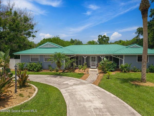 1016 48th Terrace , Vero Beach, FL 32966