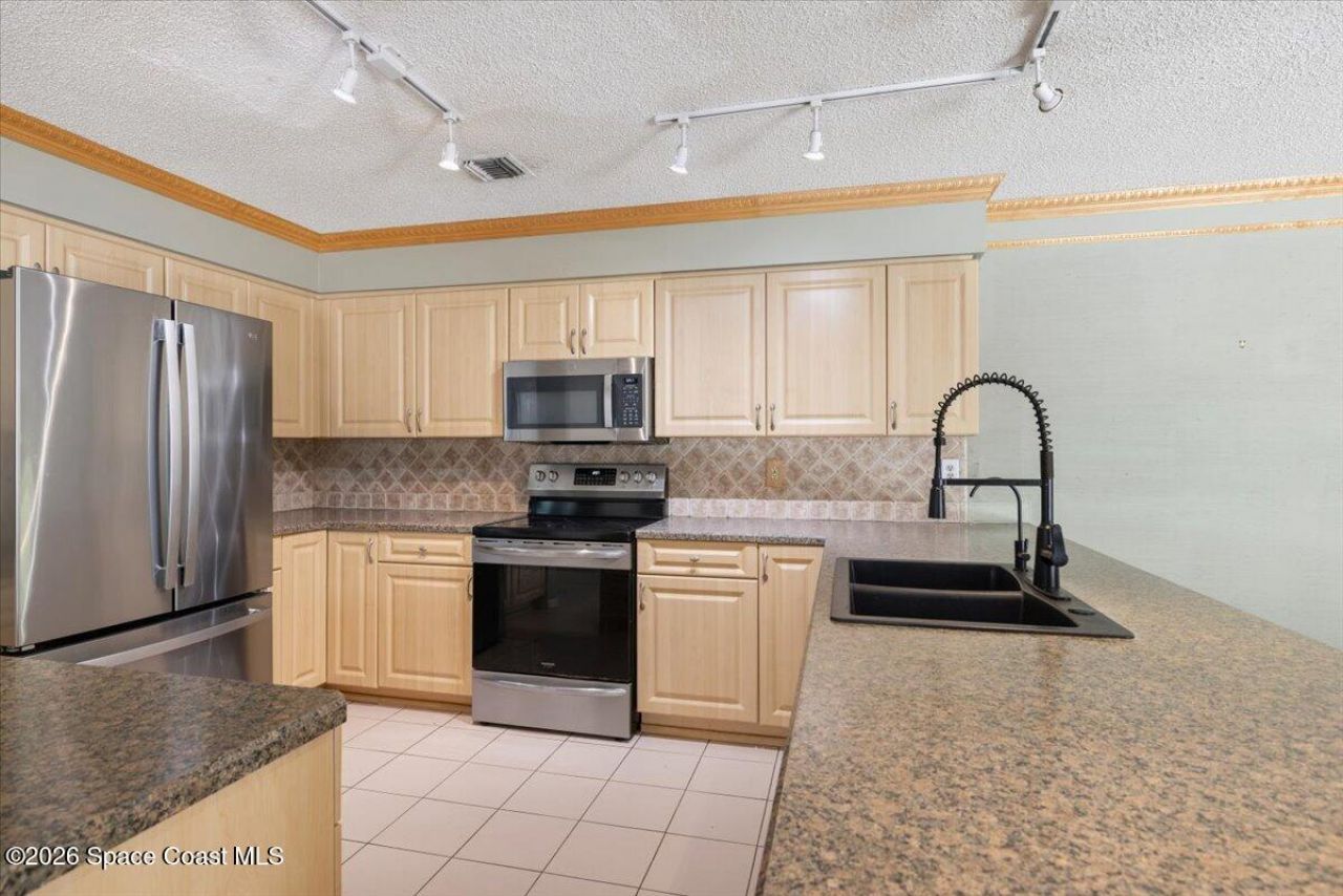 1016 48th Terrace , Vero Beach, FL 32966 Photo