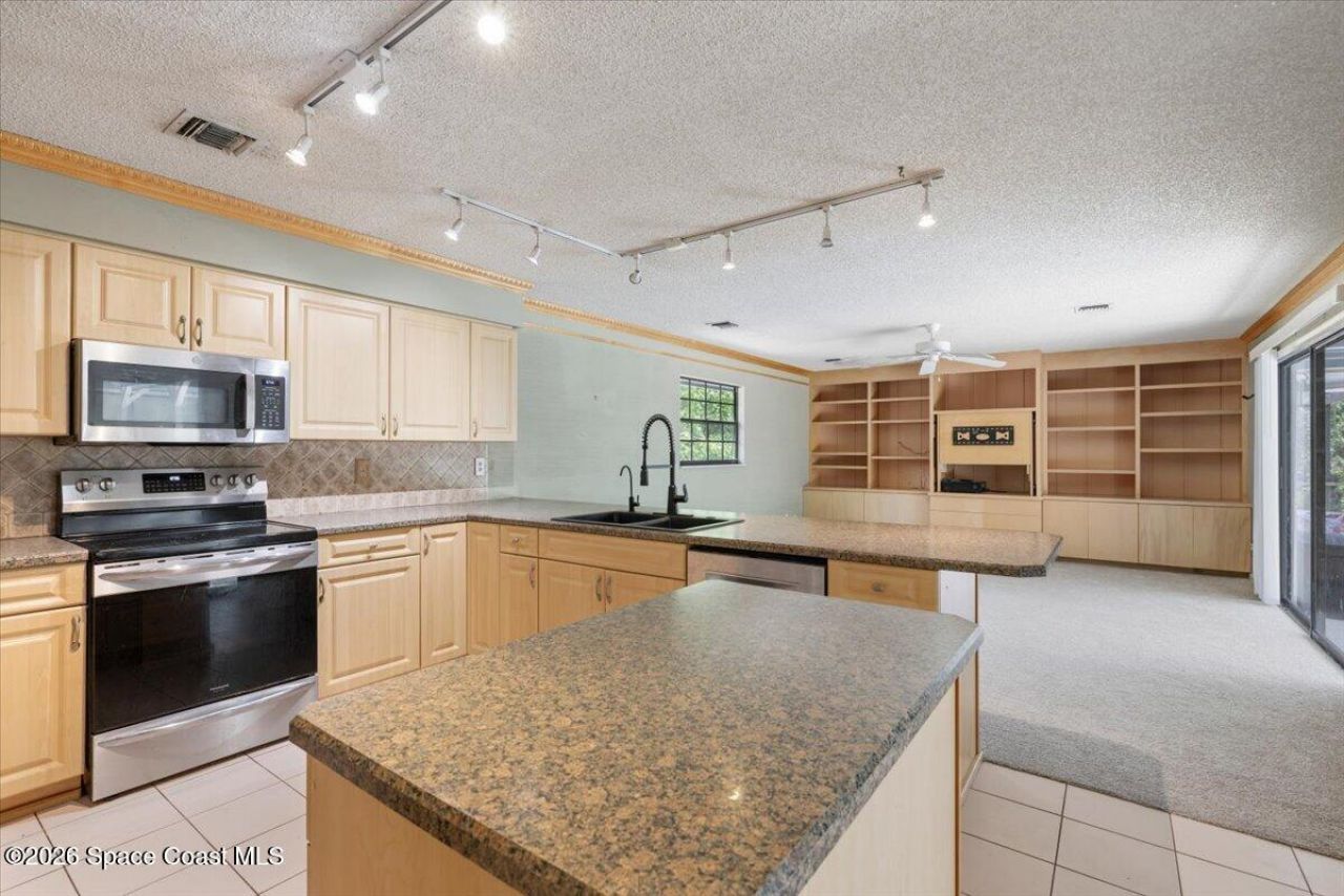 1016 48th Terrace , Vero Beach, FL 32966 Photo