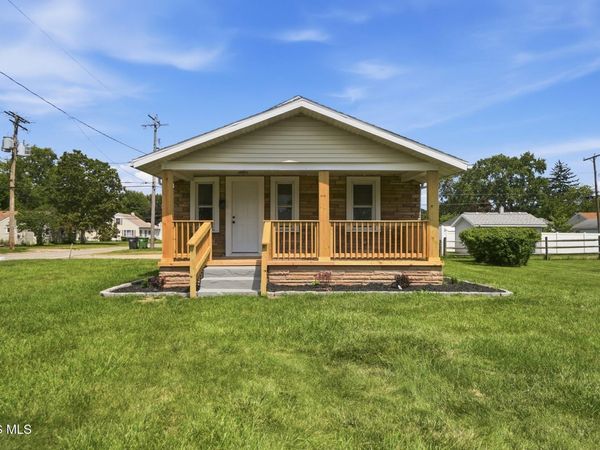 1054 Scott Street , Maumee, OH 43537