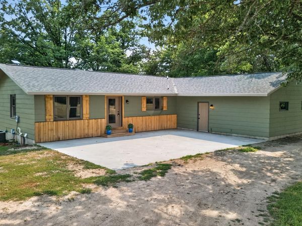 9800 253rd Avenue NE, Stacy, MN 55079