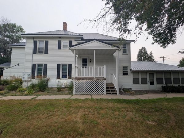 155 SW 4th , Perham, MN 56573