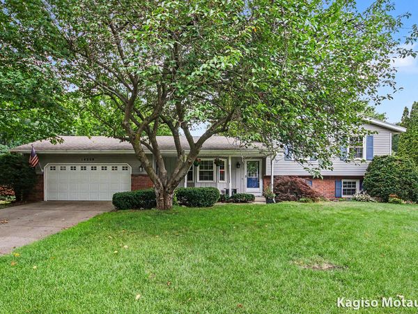 14259 Sunview Drive, Holland, MI 49424