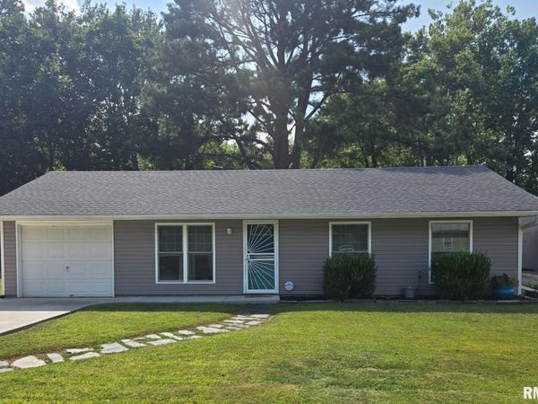713 N 26TH Street, Herrin, IL 62948