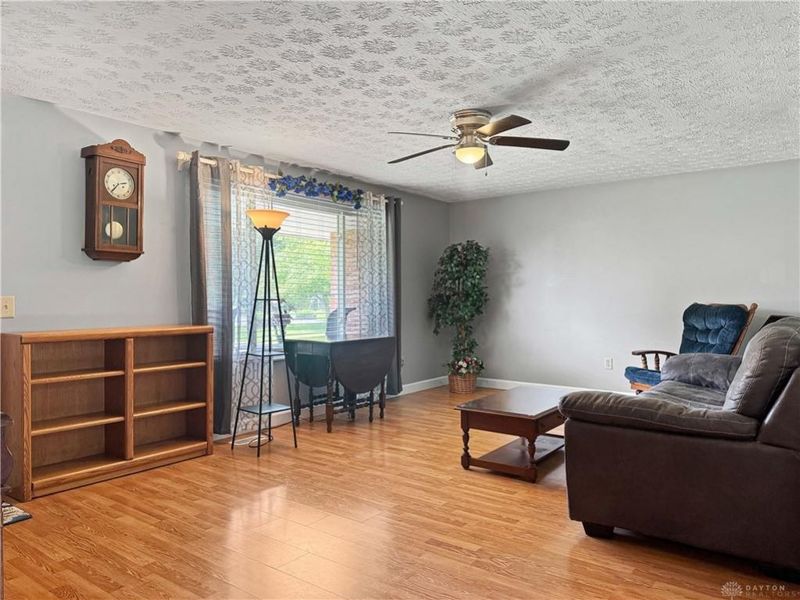 4049 Walnut Grove Circle, Urbana, OH 43078 Photo 20