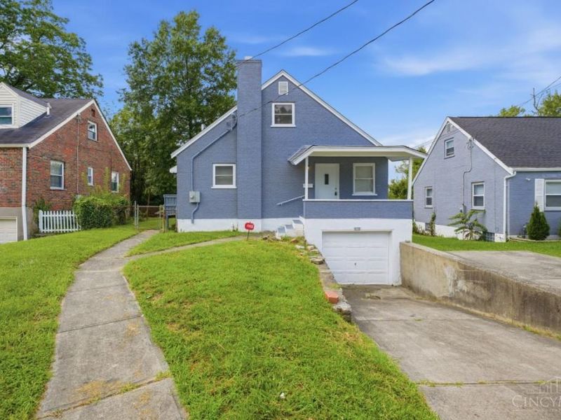 2807 W Galbraith Road, Colerain Township, OH 45239 Photo 2