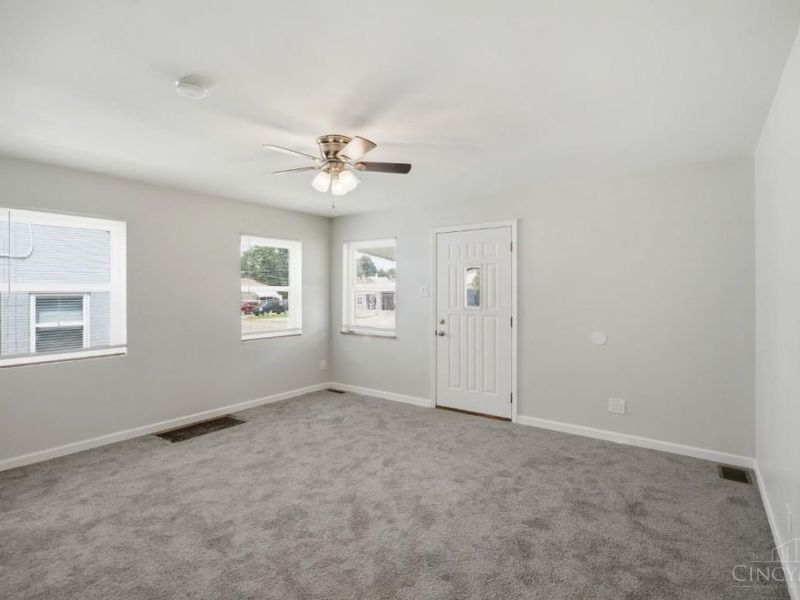 2807 W Galbraith Road, Colerain Township, OH 45239 Photo 6