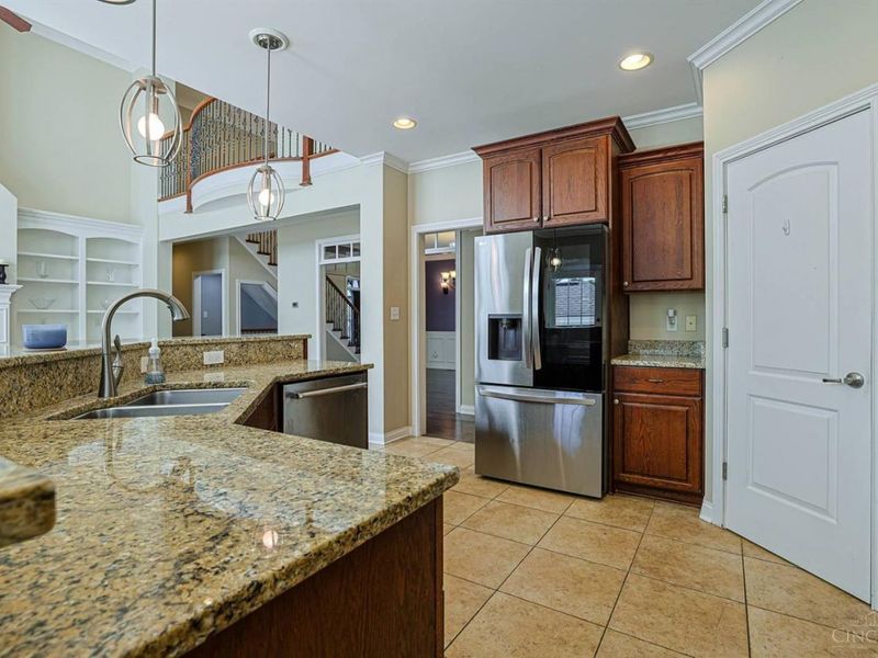 7596 Woodbridge Court, Springboro, OH 45066 Photo 10