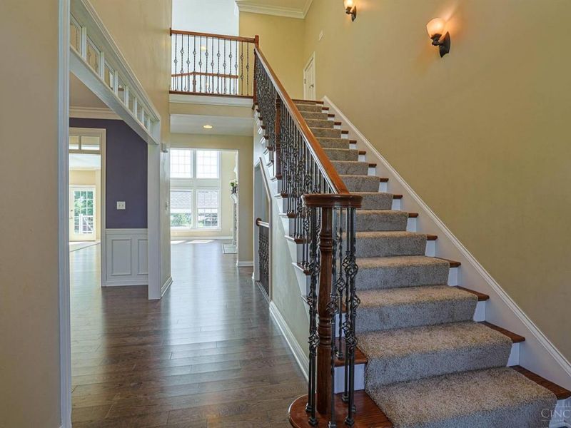 7596 Woodbridge Court, Springboro, OH 45066 Photo 3