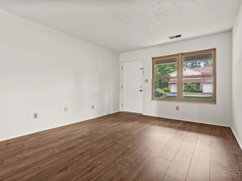 279 Jonathan Court, Union Twp, OH 45255 Photo 7