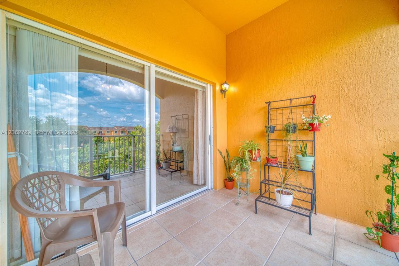 21130 SW 87th Ave , Unit 304, Cutler Bay, FL 33189 Photo