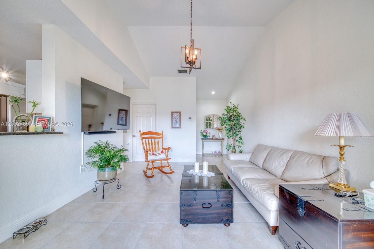 21130 SW 87th Ave , Unit 304, Cutler Bay, FL 33189 Photo
