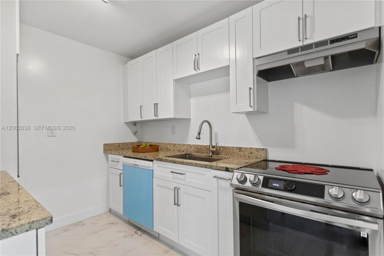 20760 NE 4th Ct, Unit 102, Miami, FL 33179 Photo