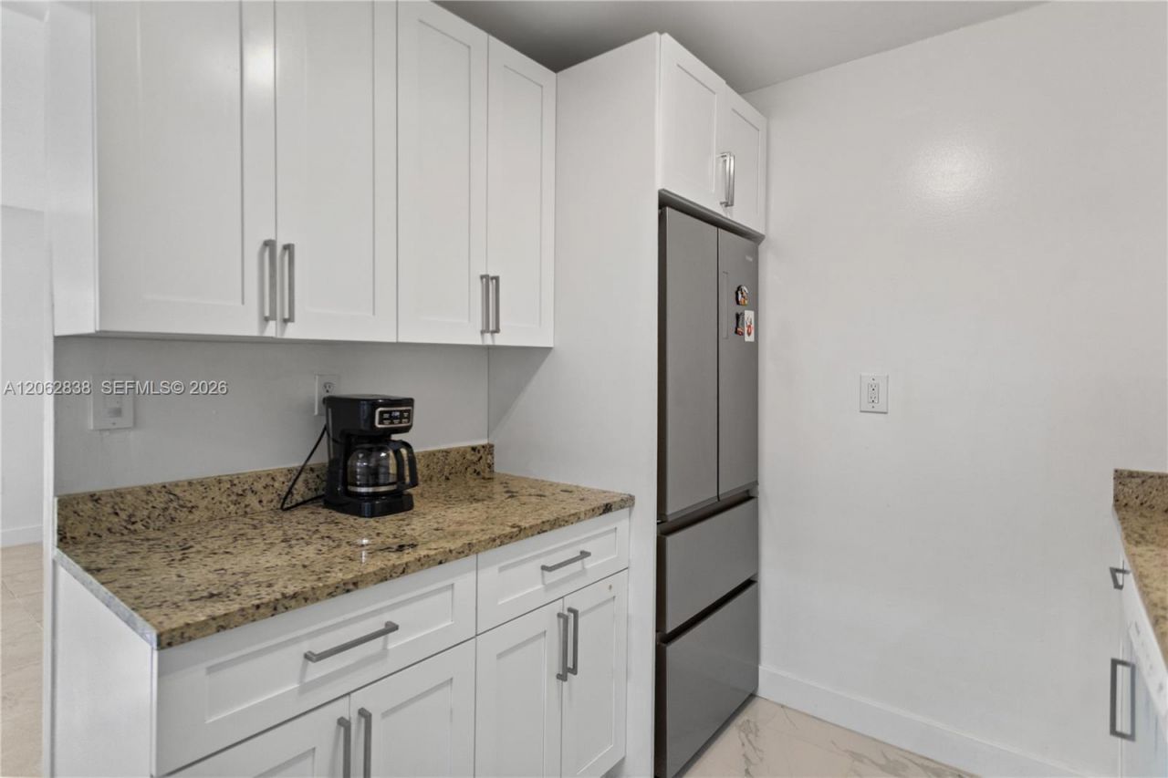 20760 NE 4th Ct, Unit 102, Miami, FL 33179 Photo