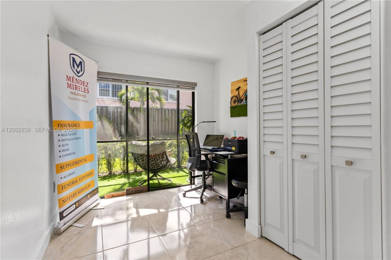 20760 NE 4th Ct, Unit 102, Miami, FL 33179 Photo