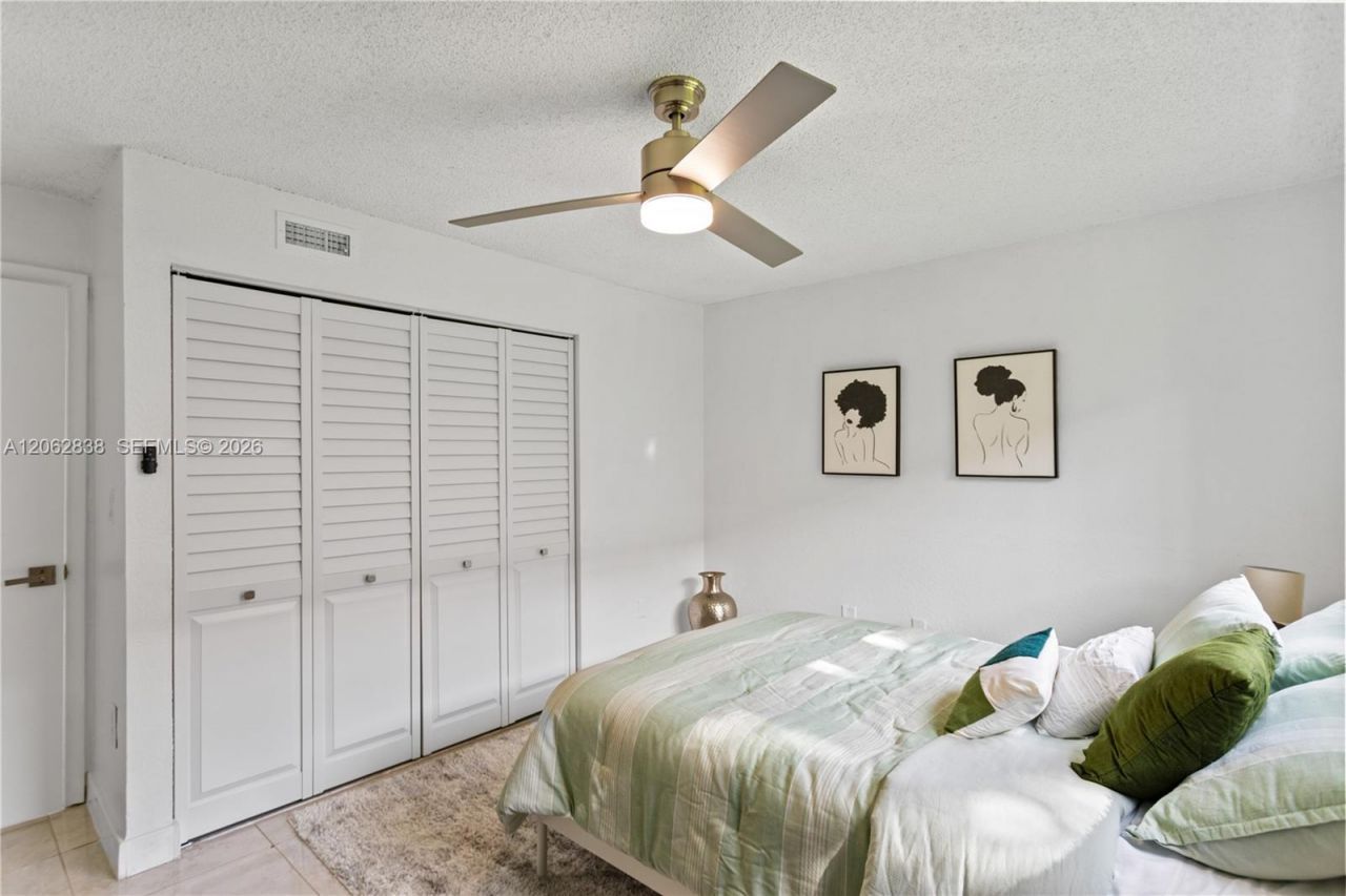 20760 NE 4th Ct, Unit 102, Miami, FL 33179 Photo