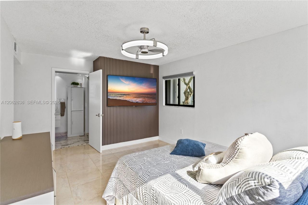 20760 NE 4th Ct, Unit 102, Miami, FL 33179 Photo