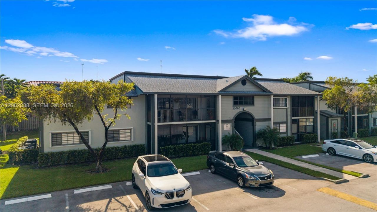 20760 NE 4th Ct, Unit 102, Miami, FL 33179 Photo