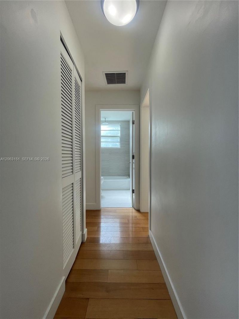 2021 Meridian Ave, Unit 12, Miami Beach, FL 33139 Photo