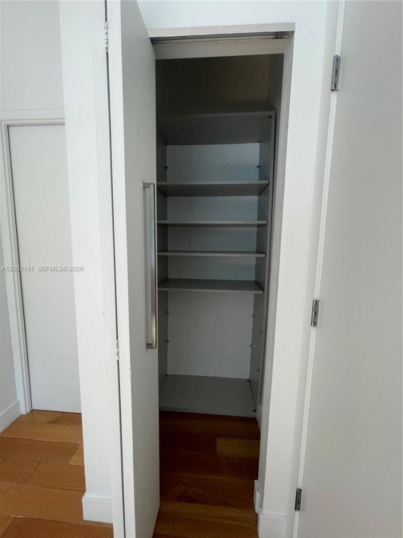 2021 Meridian Ave, Unit 12, Miami Beach, FL 33139 Photo