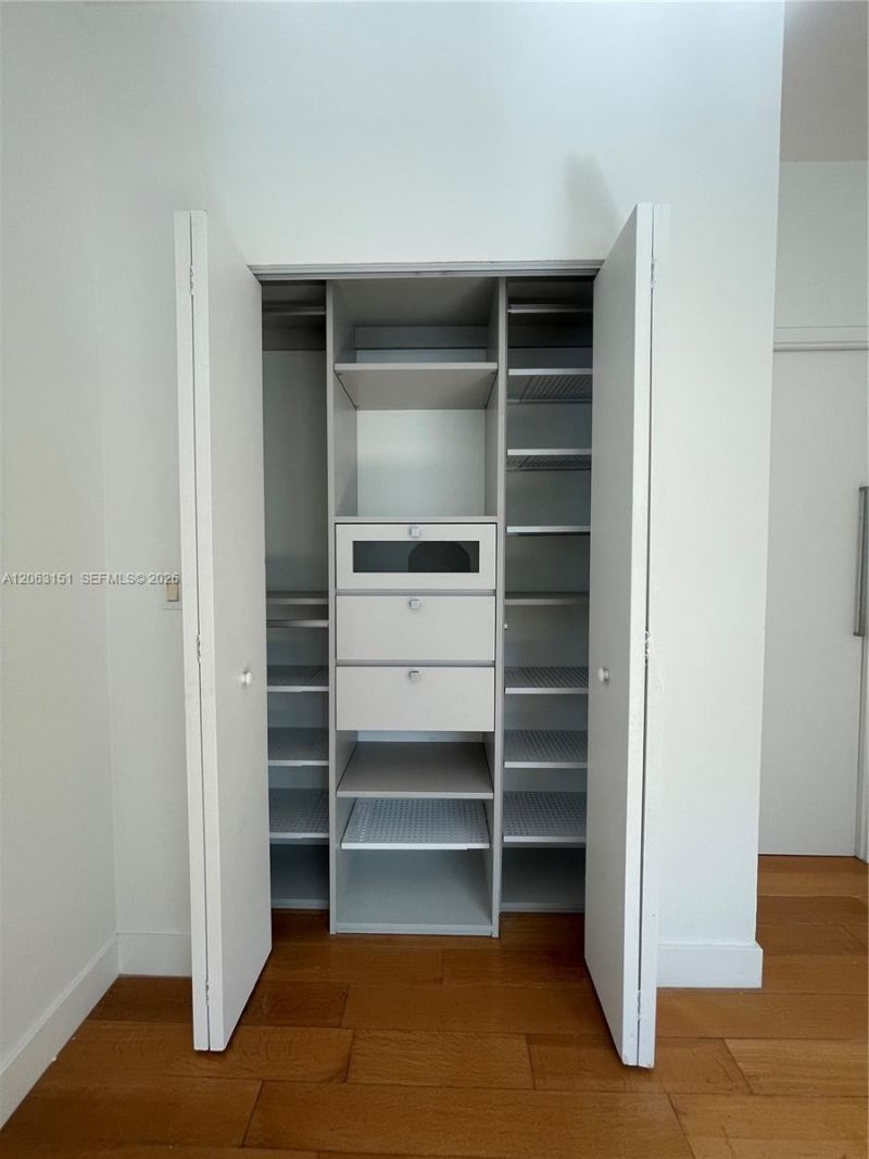 2021 Meridian Ave, Unit 12, Miami Beach, FL 33139 Photo